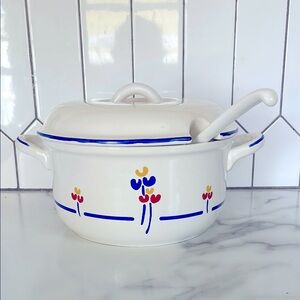 Vintage Riva Designs Ceramic "Tulips" Soup Tureen w/Lid & Ladle, Made in Japan